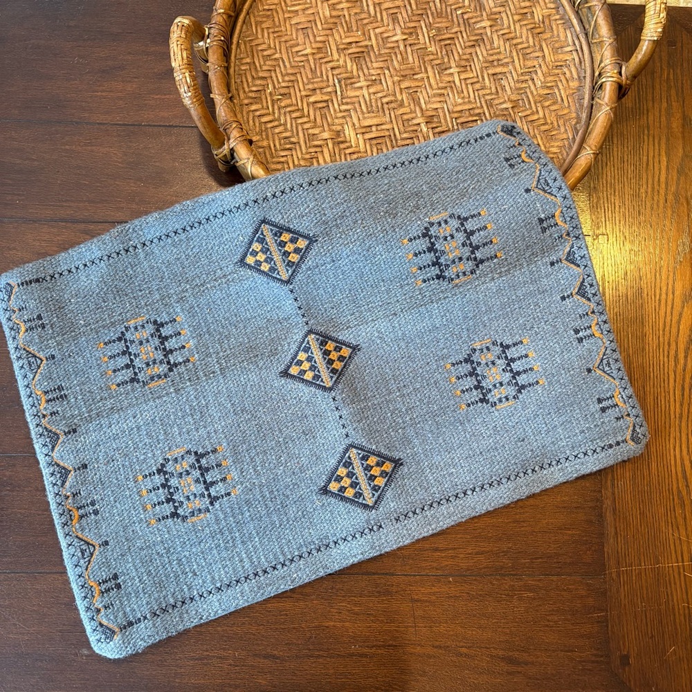 Jaipur Living ||‎ Puebla Pillow Sham Kilim Rug Look Wool Blue 16x24